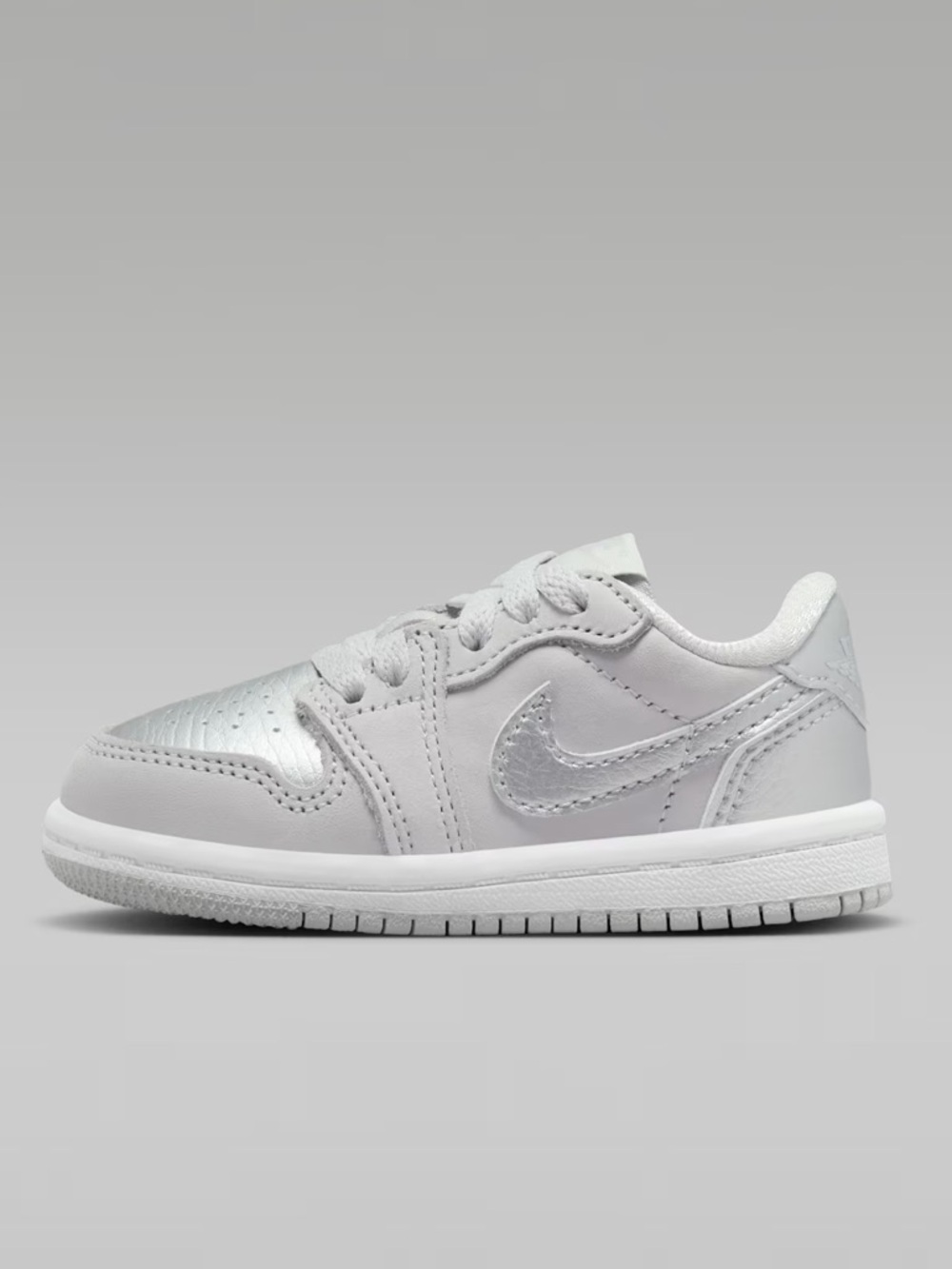 7C Air Jordan 1 Retro Low OG "Metallic Silver"